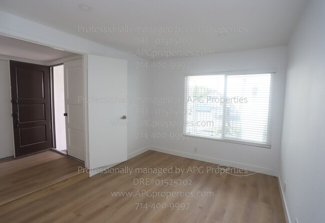 Building Photo - 3324 S Olive St