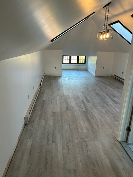 Building Photo - 1814 Olive St