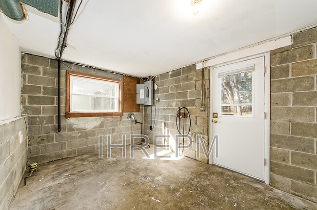 Building Photo - 3521 Noe Bixby Rd