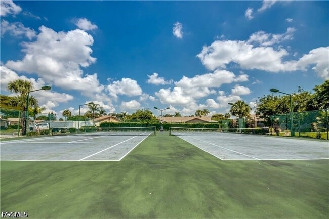 Building Photo - 6337 Royal Woods Dr