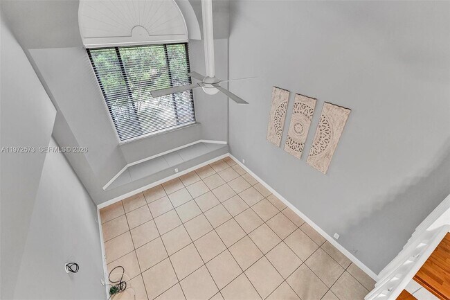 Building Photo - 15575 N Miami Lakeway