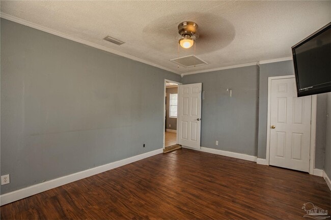 Building Photo - 4381 Bixby Cir