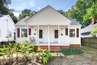 Building Photo - 1013 N Buchanan Blvd