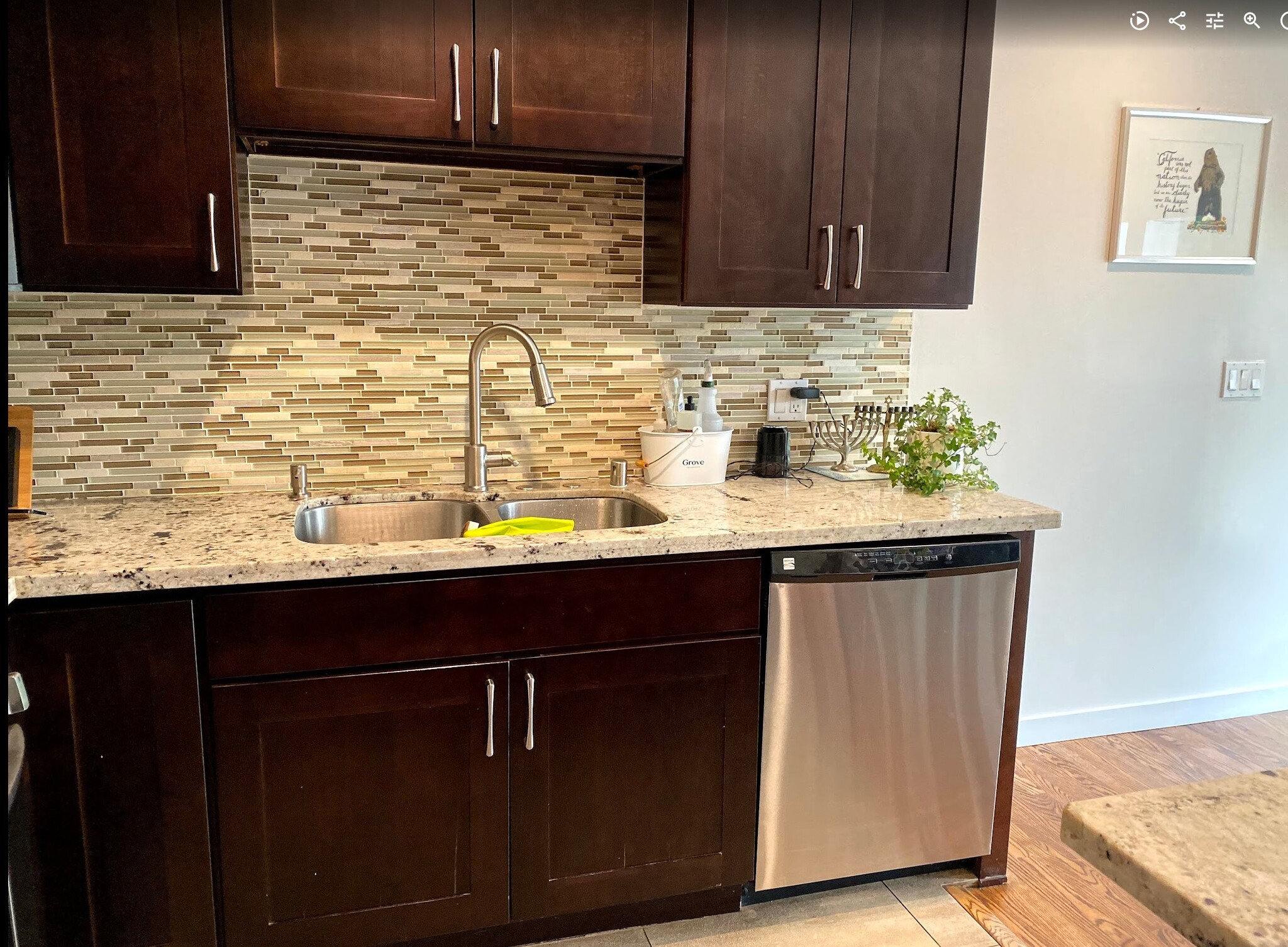 Building Photo - 3344 Virginia Ave