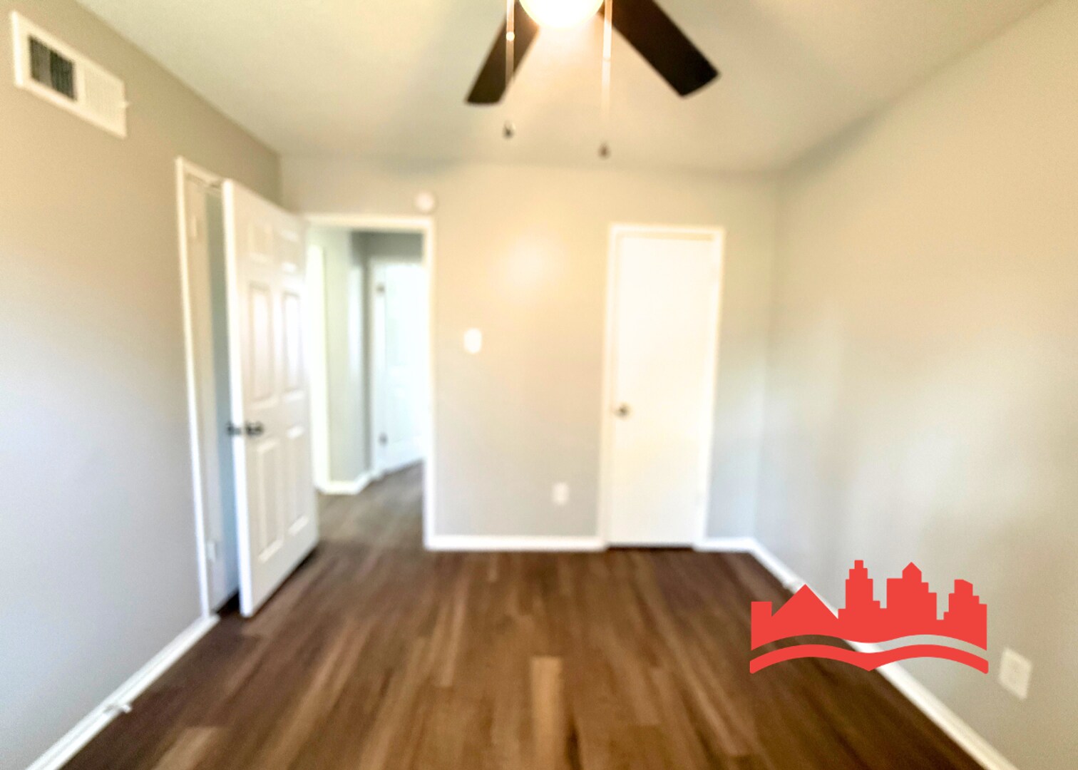 Building Photo - 5286 Broken Oak Dr