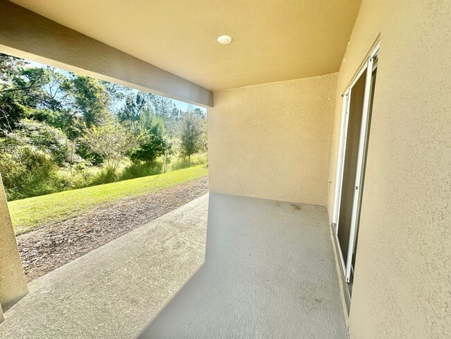 Building Photo - Deltona - 3 Bedroom, 2 Bathroom - $2,195.00