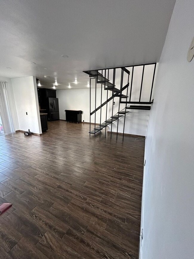 Building Photo - Beautifully Updated 3-Bedroom Townhome with Fireplace, Private Patio & Community Pool $3,195