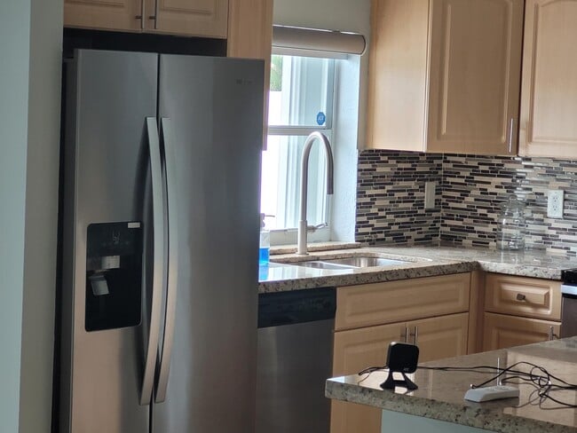 Building Photo - 516 NW 54th St