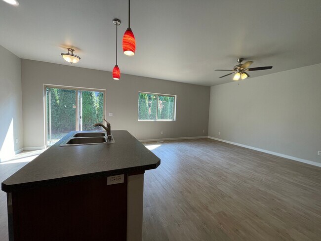 Building Photo - 3882 Malott Pl SE