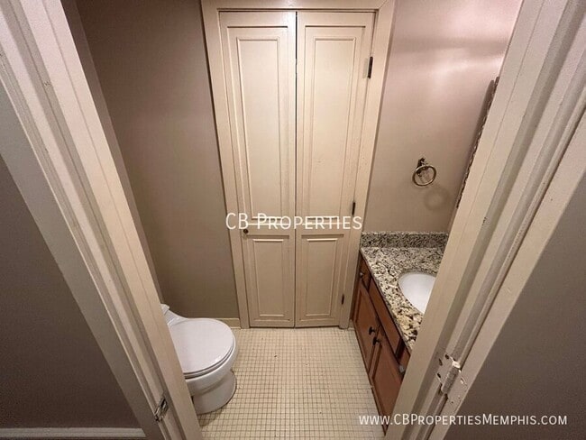 Building Photo - 5735 Barfield Cir