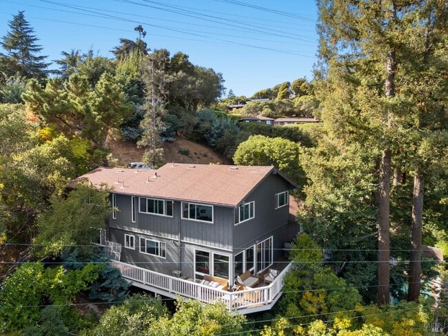 Building Photo - 48 Junipero Serra Ave