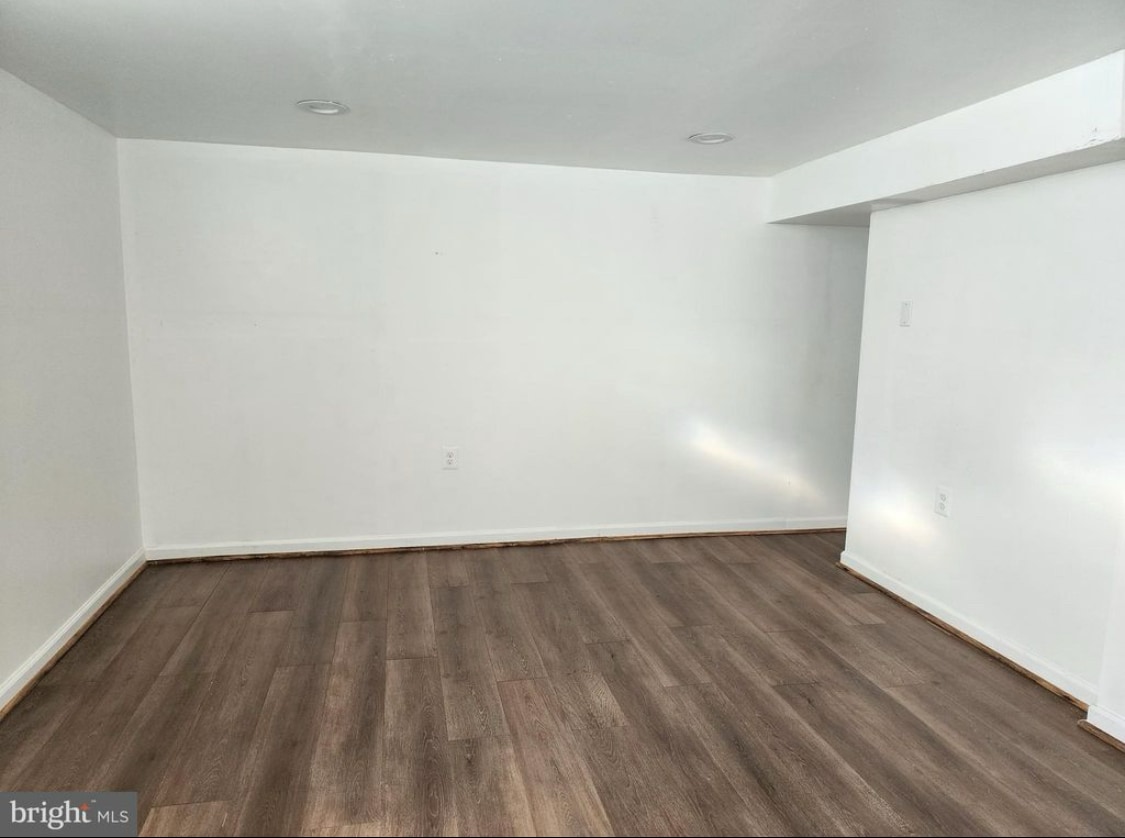 Building Photo - 3654 Chesterfield Ave