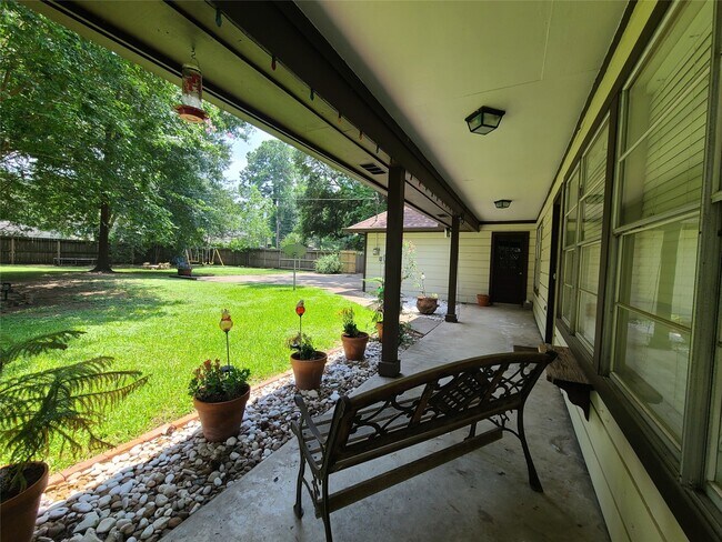 Building Photo - 6511 Pebble Beach Dr