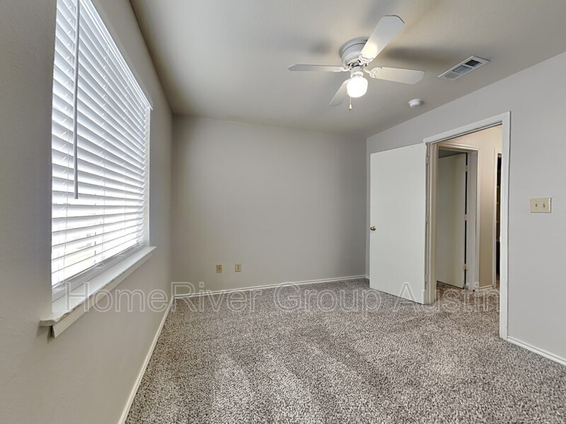 Building Photo - 894 Sagewood Trail