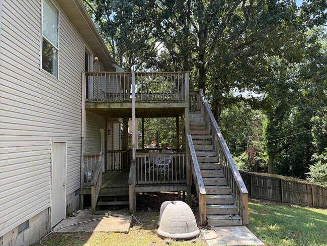 Building Photo - 6309 Countryside Dr
