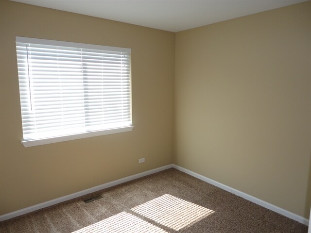 Building Photo - 2925 Shetland Ln