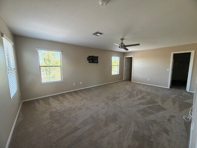 Building Photo - Beautiful Surprise Home with large loft and extra living room space