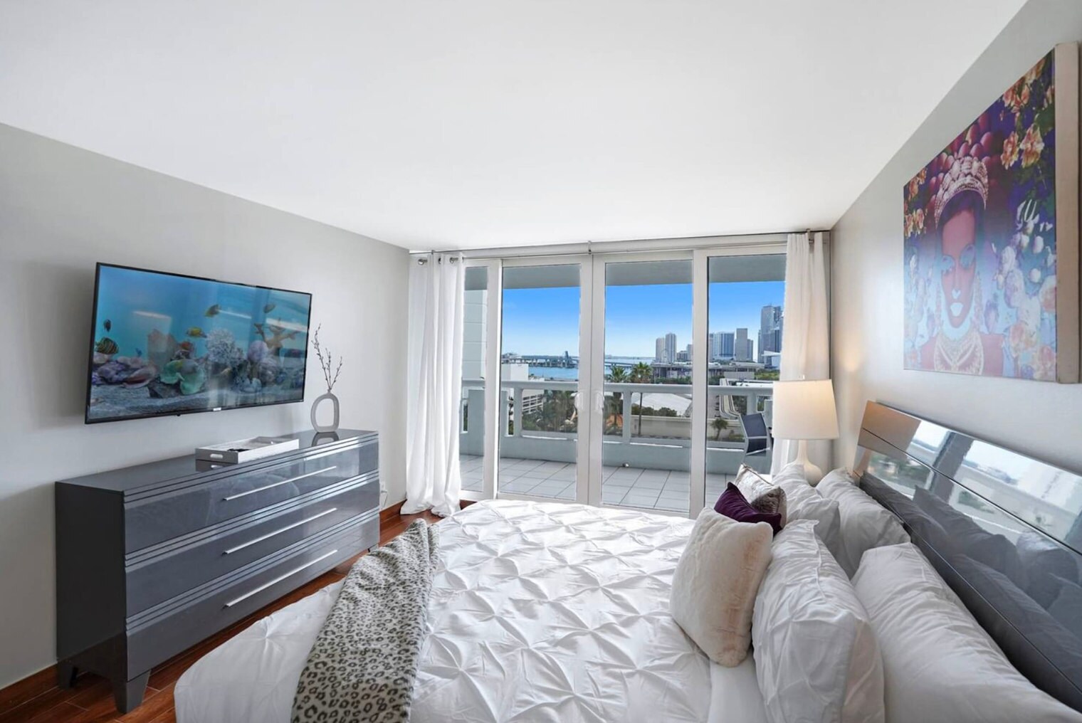 Building Photo - 1717 N Bayshore Dr