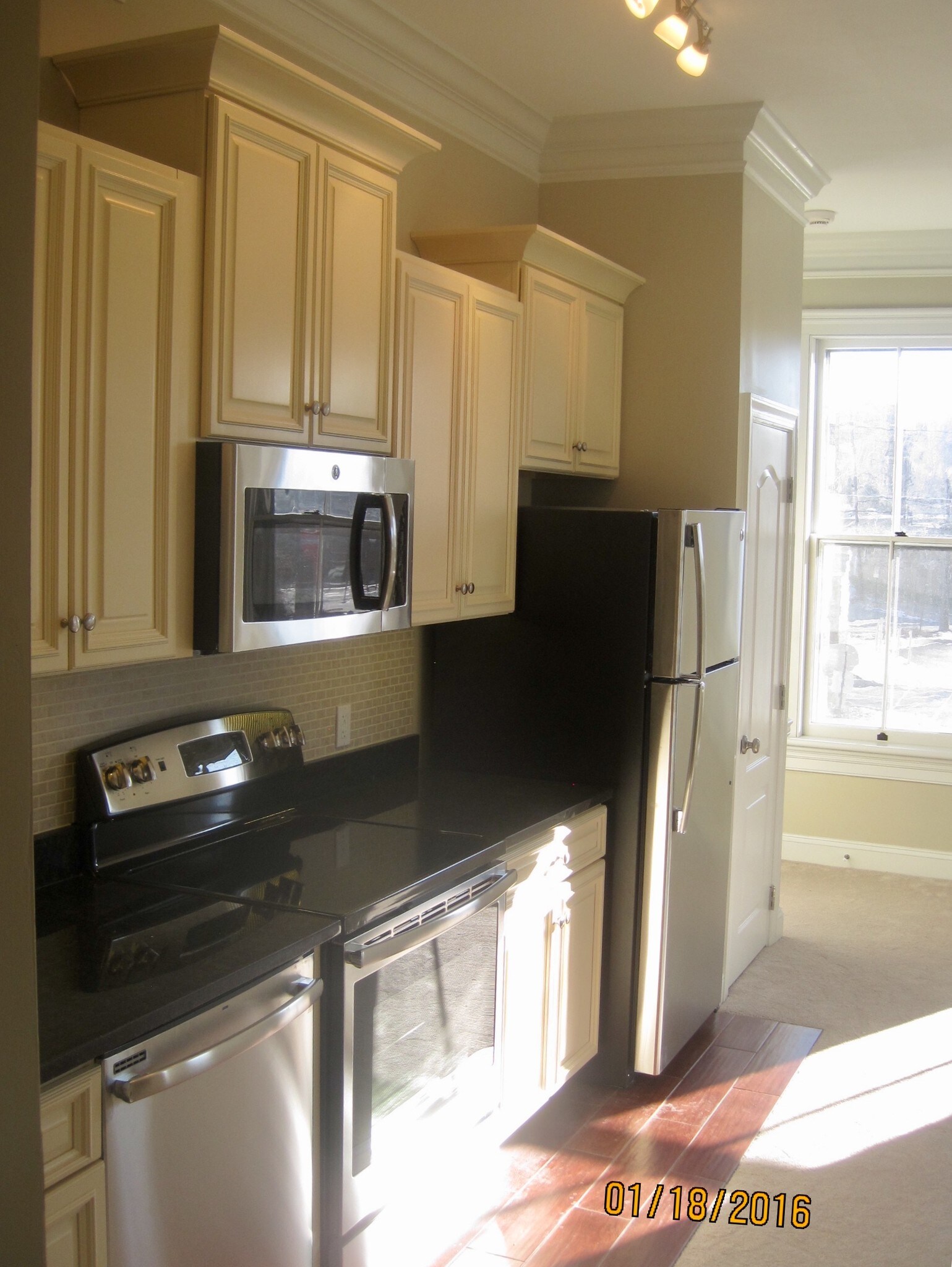 Building Photo - 116 Washington St