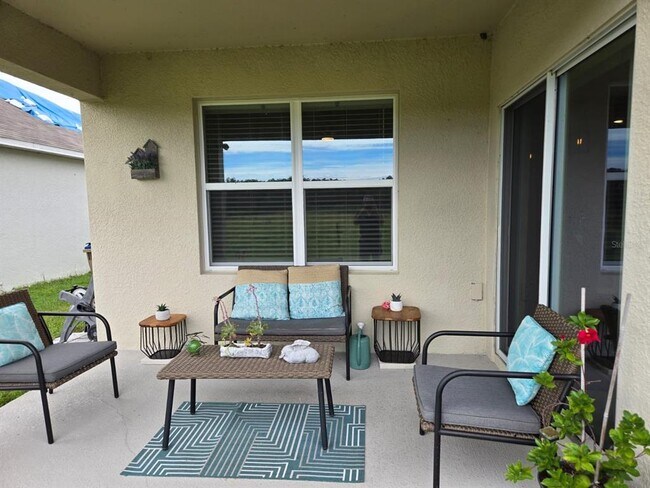 Building Photo - 3337 Perennial Ln