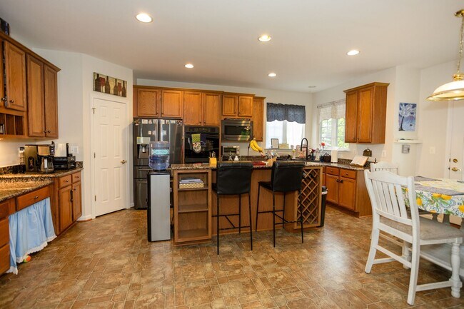Building Photo - Coming Soon - Great find in Victory Lakes/...