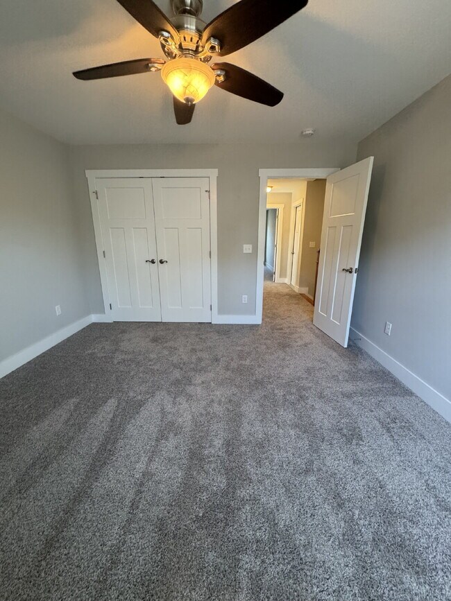 Building Photo - 64 Leyland Cir