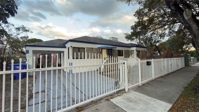 Building Photo - 4717 NW 11th Ave