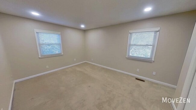 Building Photo - 6017 Whittier Dr