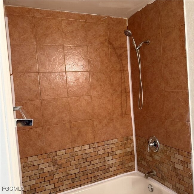 Building Photo - 2172 Simon Ct