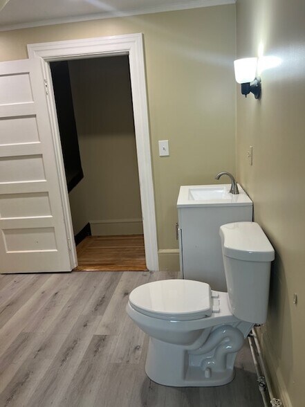 1.5 Bath - 17 Homestead Rd