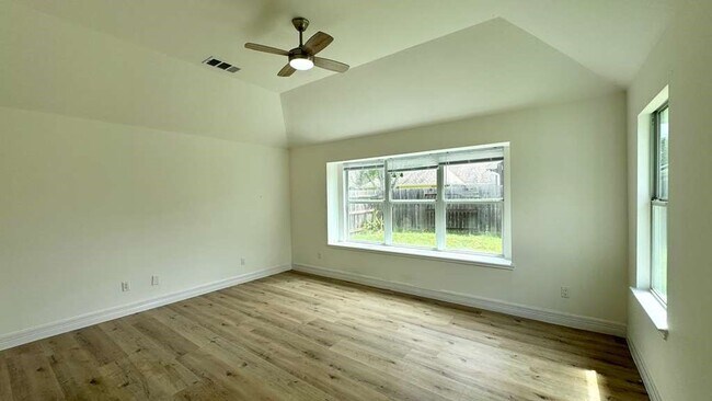 Building Photo - 7510 Golden Thistle Ln