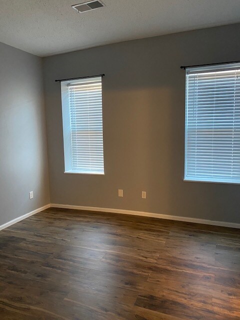 Building Photo - 4319 Lindell Blvd