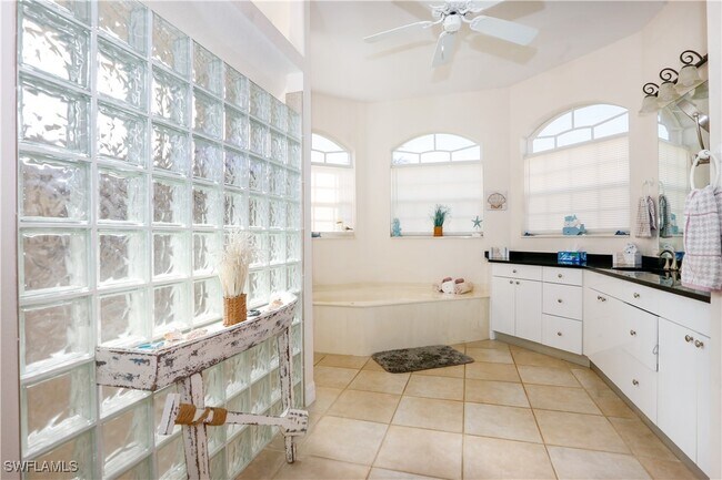 Building Photo - 1508 SW 43rd St