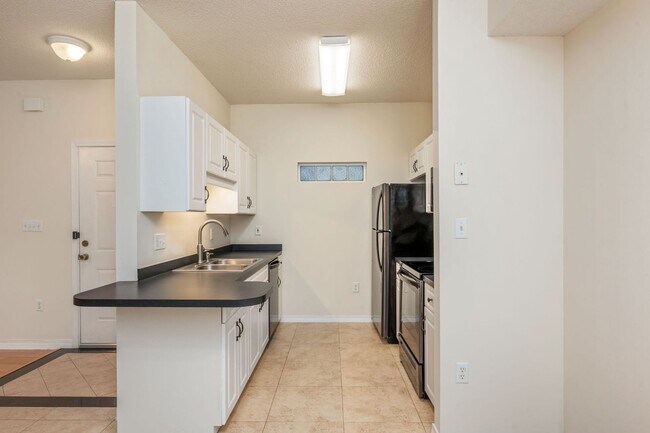 Building Photo - 1501 Partin Dr N