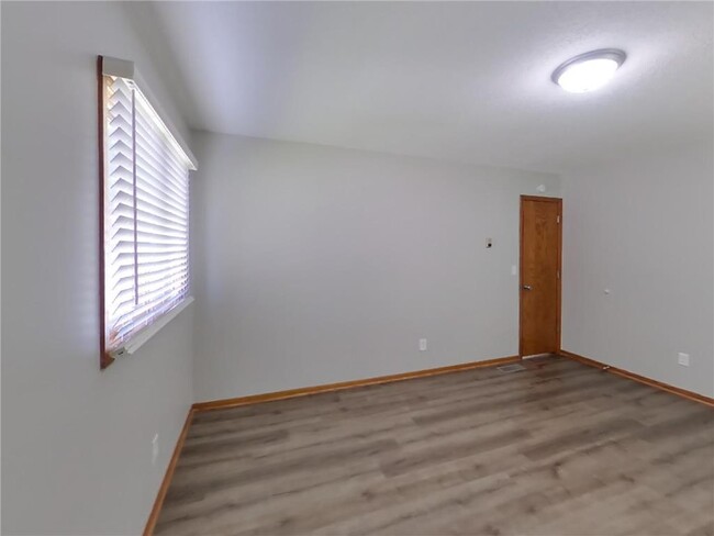 Building Photo - 14020 Raven St NW