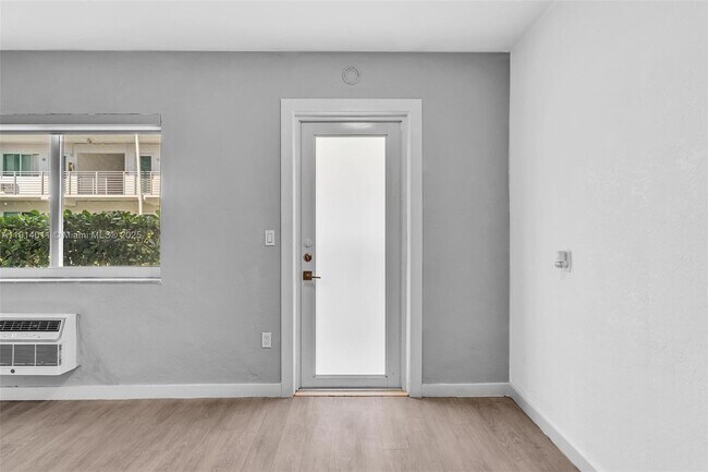 Building Photo - 9200 E Bay Harbor Dr