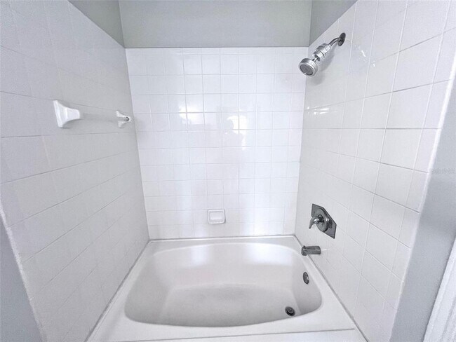 Building Photo - 2250 Portofino Pl