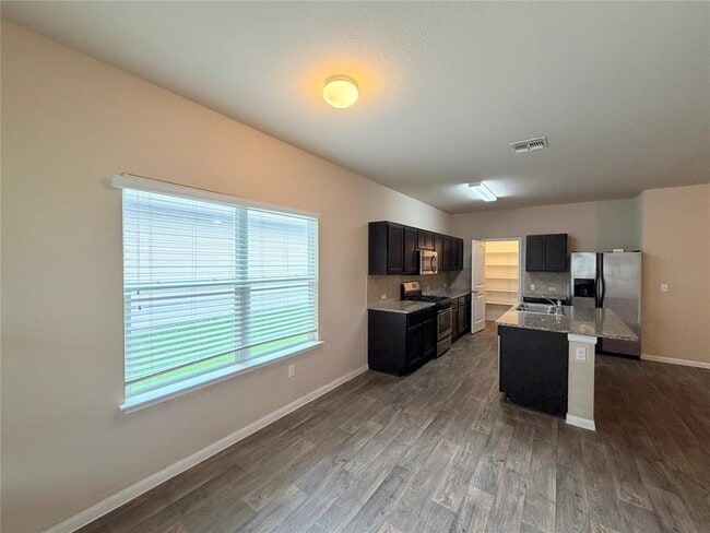 Building Photo - 225 Cibolo Creek Dr