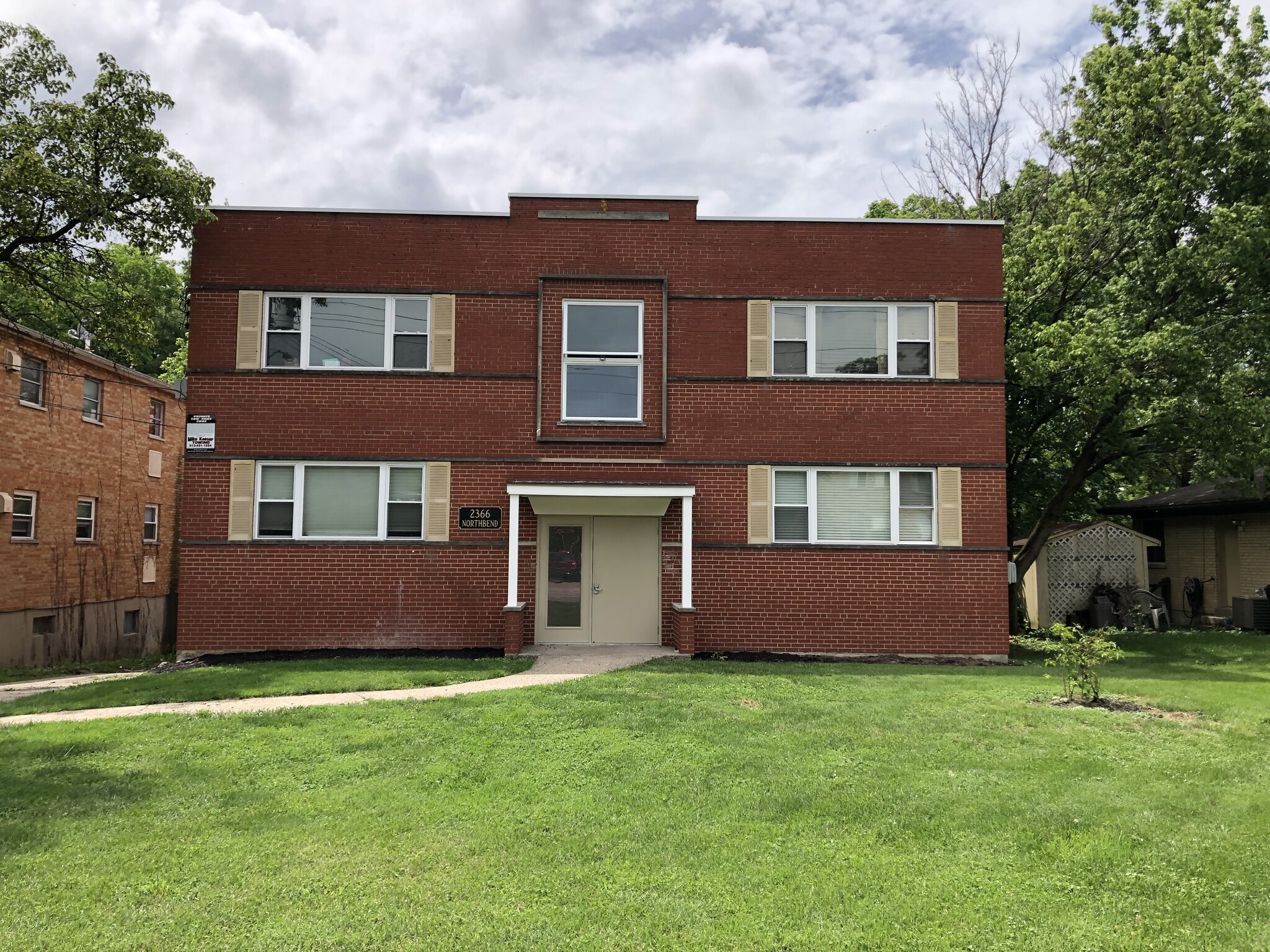 Building Photo - 2366 W North Bend Rd