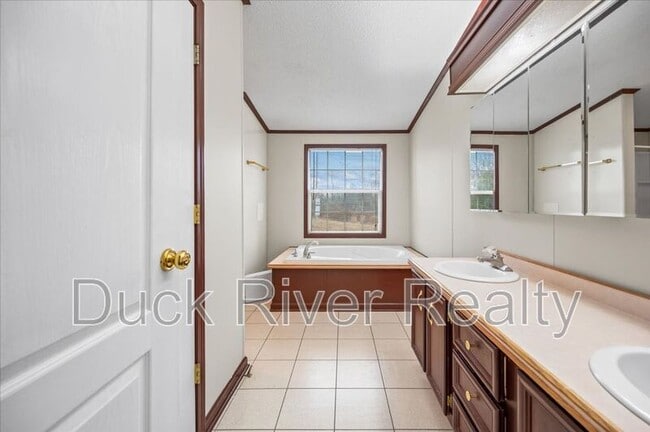 Building Photo - 2588 Johnson Creek Rd