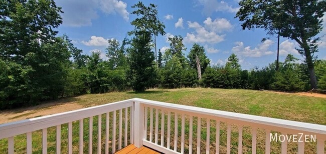 Building Photo - 5940 Brentwood Park Pl