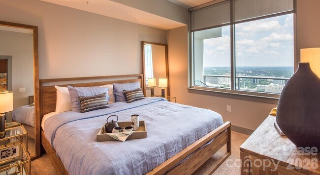 Building Photo - 525 S Church St