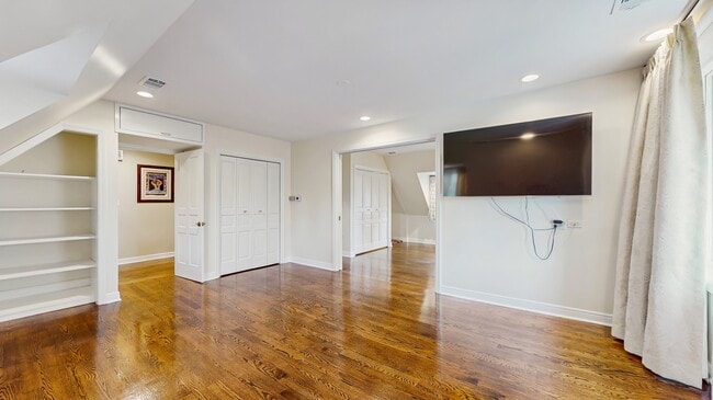 Building Photo - 570 Hathaway Cir