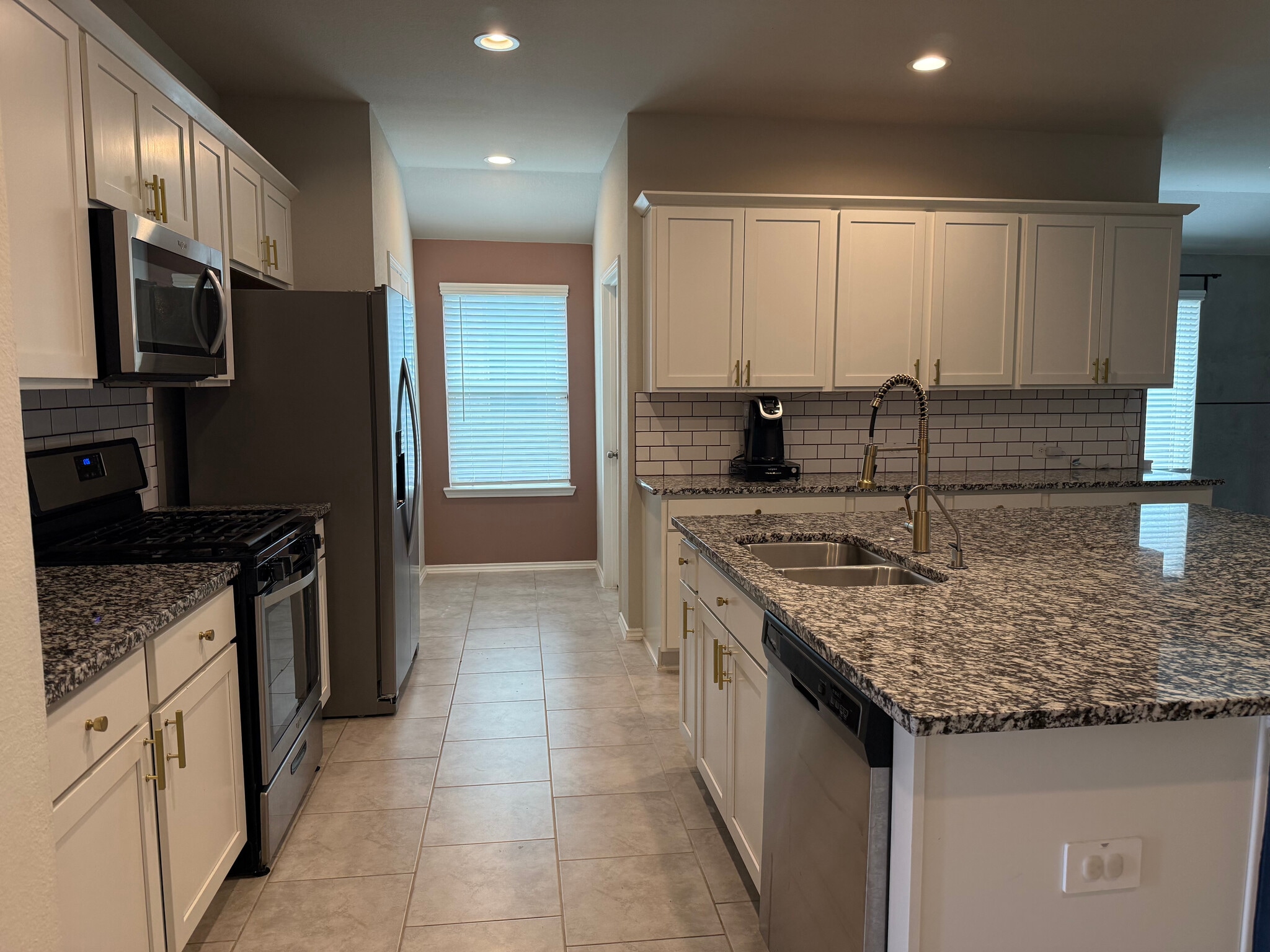 Building Photo - 3525 Pearl Mill Ln