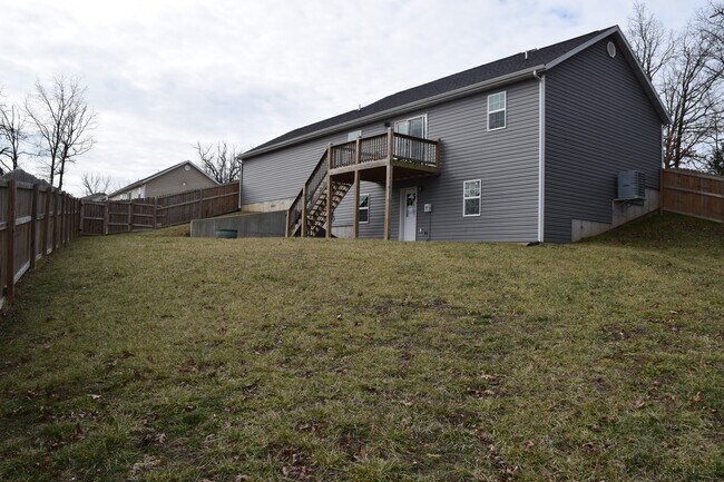 Building Photo - 3 Bedroom Home in Taylor Hills Subdivision