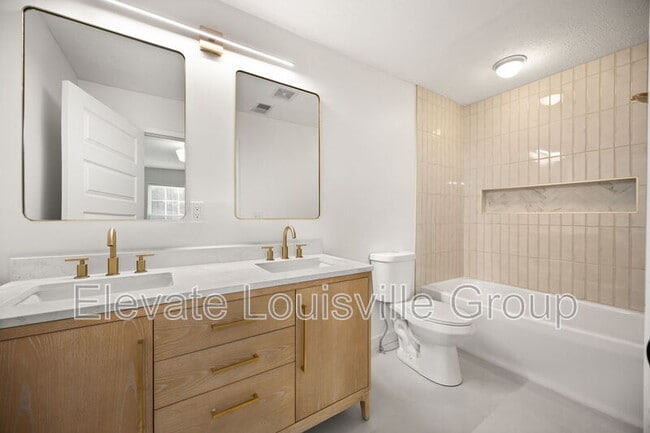 Building Photo - 1135 Milton St