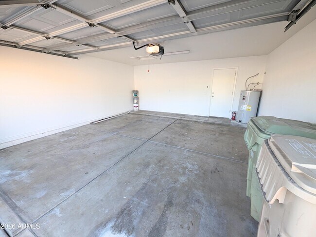 Building Photo - 20014 N 77th Dr