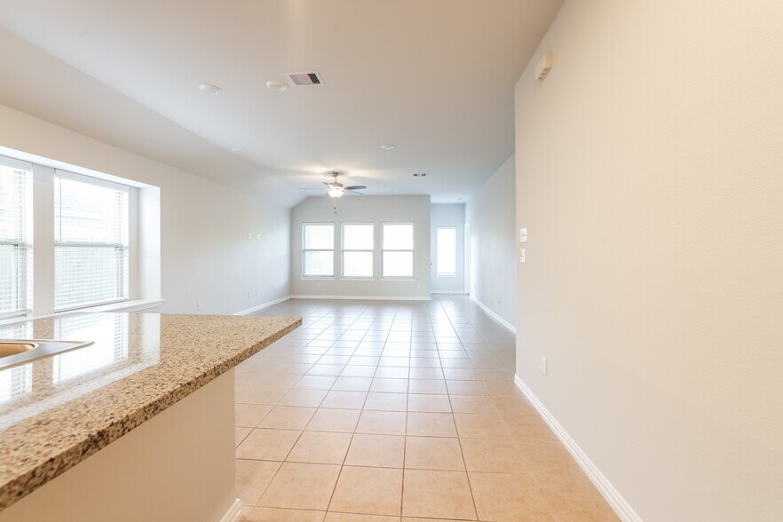 Building Photo - 16130 Barge Way