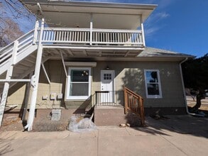 Building Photo - 323 N 4th St