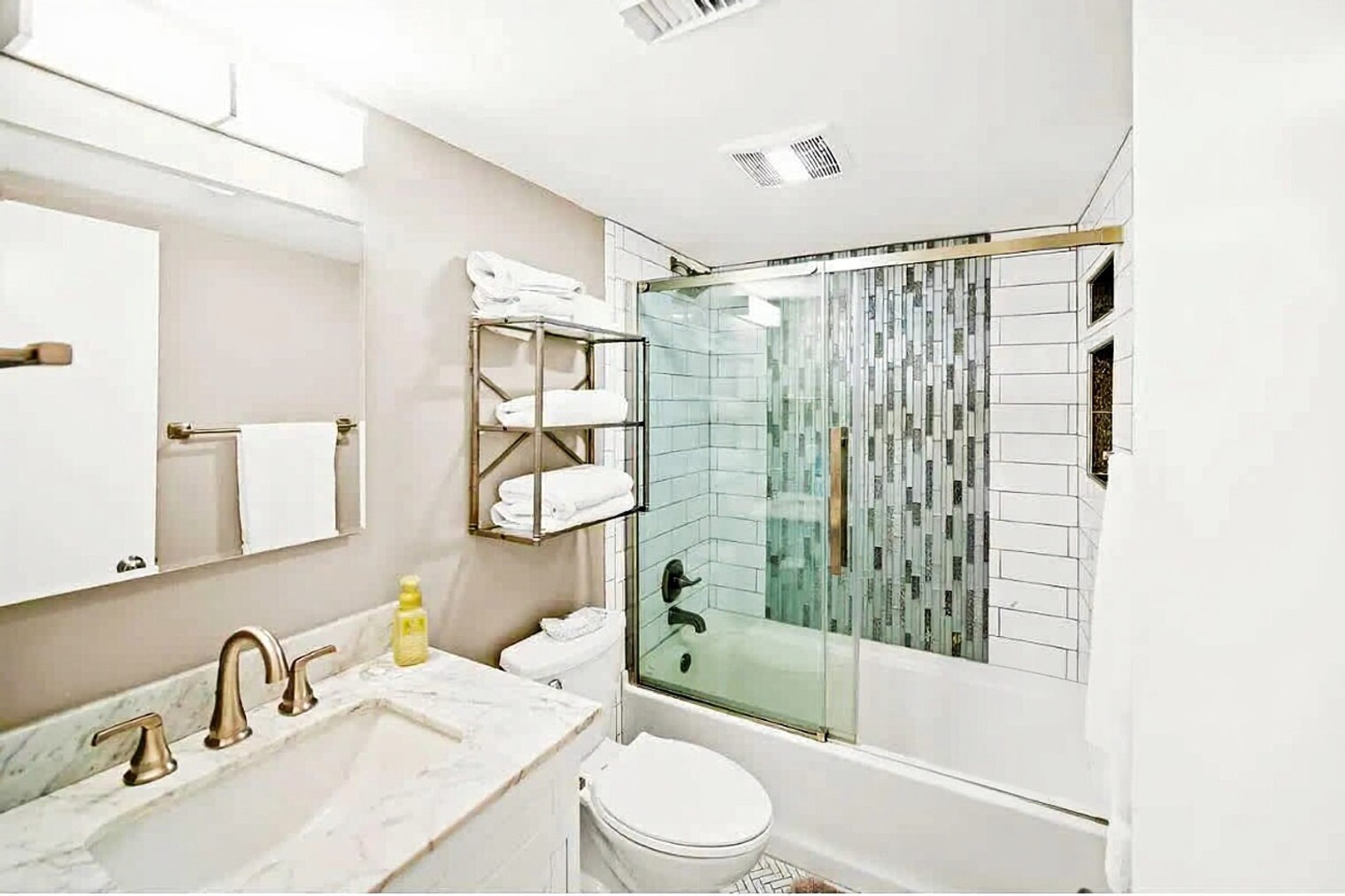 Building Photo - 25300 AL-182